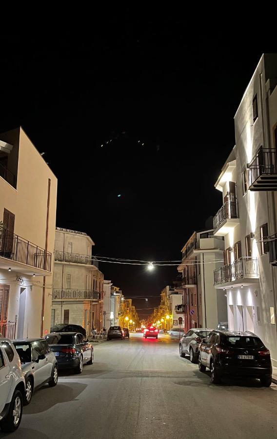 Porta Del Golfo Apartments & Suites Castellammare del Golfo Buitenkant foto